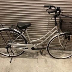 ★中古格安自転車！ママチャリ　カゴ付き　シルバー　26インチ　防...