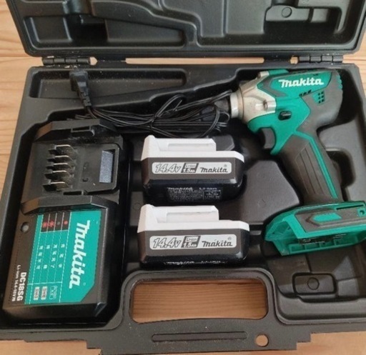 マキタ  インパクトドライバー  14,4v  mtd001dsx