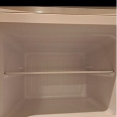 【急募】単身冷蔵庫2/24の12時頃までに引き取りできる方お願いします！！の画像
