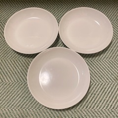 食器9枚の画像