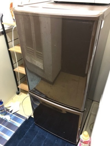 【急募】パナソニック　冷蔵庫　茶色nr-b144w 製氷皿付き