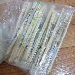 スプーンフォーク割り箸ストローたくさんの画像