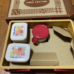小さいタッパー　弁当箱　新品未使用の画像