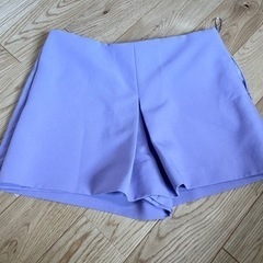 ZARA  プリーツスコートの画像
