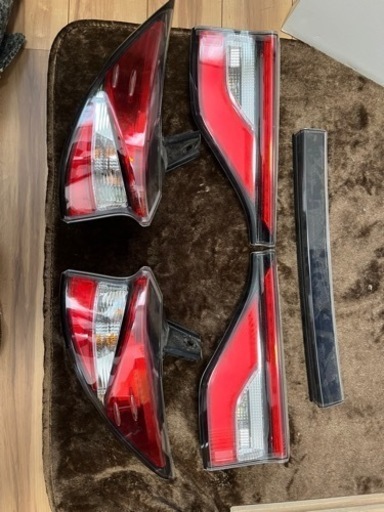 エスティマ50４型テール一式　訳ありなのでお安く