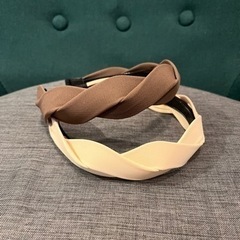 【ほぼ新品】デザイン　カチューシャ　2個セットの画像