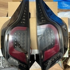 アクアNHP10 レヴィーアテールランプ