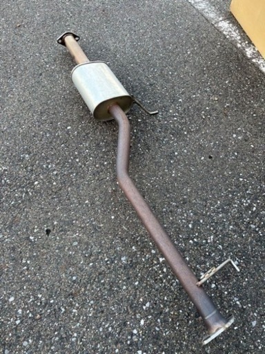 e52 エルグラン中間マフラー売ります