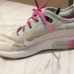 ナイキスニーカーの画像
