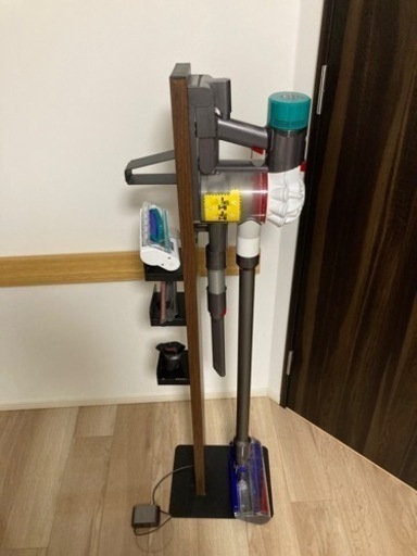 dyson v7 mattress  付属品・スタンド付※バッテリー交換必要