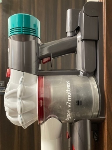 dyson v7 mattress  付属品・スタンド付※バッテリー交換必要