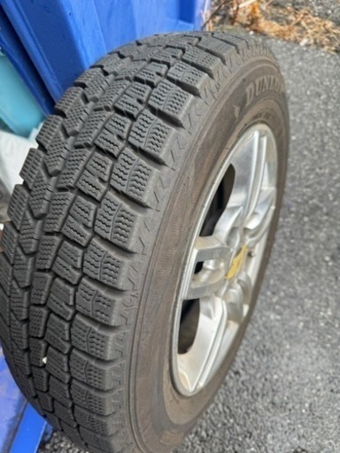 値下げしました。４本セット！DUNLOPスタッドレスタイヤ165/70R14 81Q ホイル付き中古