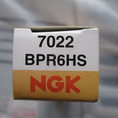 ８割引きです　ＮＧＫ　ＢＰＲ６ＨＳ　スパークプラグ　残り1本