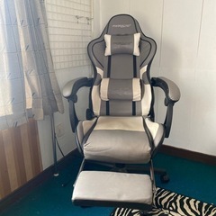 ゲーミングチェア 決まりましたの画像