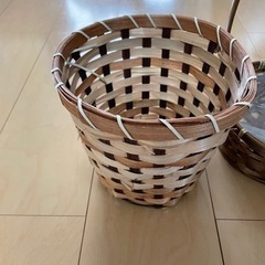 お花が入っていたかご　美品の画像