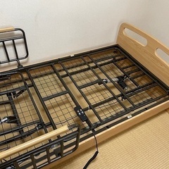  ニトリ　電動シングルベッドフレーム(ライズ2 2M-F/LBR)の画像