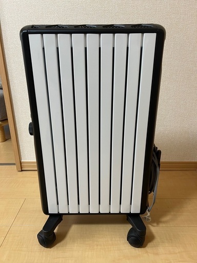デロンギオイルヒーター MDHU-12-BK