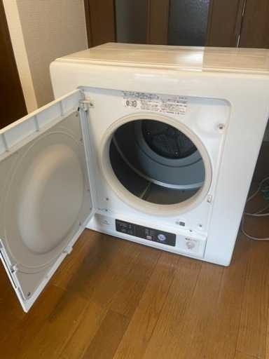 HITACHI 衣類の乾燥機