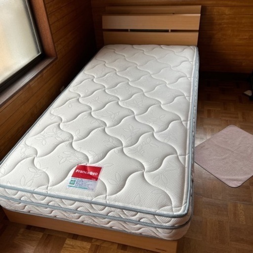 (決まりました)フランスベット　宮付　シングル　美品