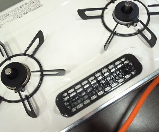 使用感少 リンナイ LPガステーブル 2023年製 ガスコンロ 幅56cm 左右標準火力 ET34NJH4A-W4 札幌市東区 新道東