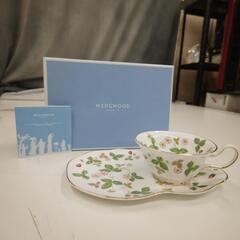 WEDGWOOD ワイルドストロベリー カップ&ソーサー