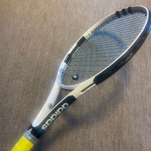 希少　adidas アディダス アディピュアコート テニスラケット 希少adidas adipure court アディダス テニスラケット