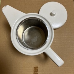 アフタヌーンティー社　陶器製ポットの画像