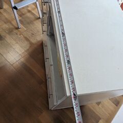 食器棚の画像