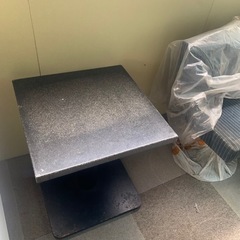 無料　店舗用　スナック椅子＆テーブルの画像