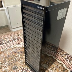スチール製書類ケースの画像