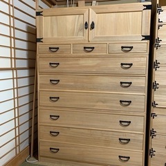 桐のタンス　【お値段要相談します】商談中です。