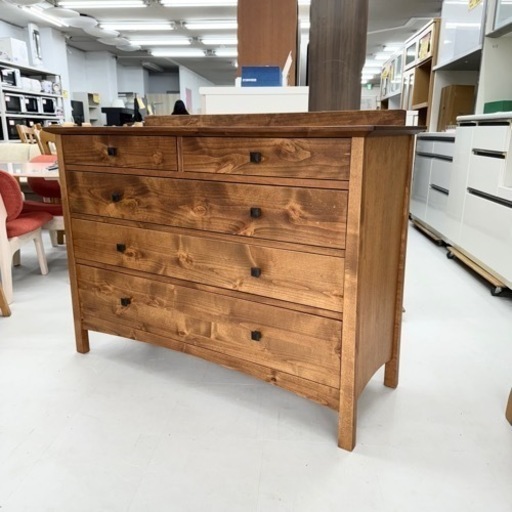 【超美品‼️】定価156,200円♪ サンコー 123cm幅4段ローチェスト タンス 衣類収納家具 アルダー材ダークブラウン♪ 超美品‼️】定価156,200円♪ サンコー 123cm幅4段ローチェスト タンス 衣類