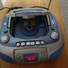 CDラジカセ、ジャンクなCDラジオカセットレコーダーです