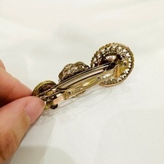 ヘアアクセサリー　ヘアクリップ２つセットの画像