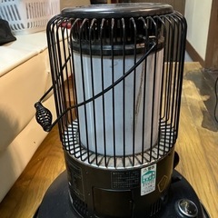 ✨最終値下げ✨石油ストーブ(早急の取引希望)の画像