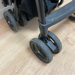 （お話中）コンビ　ベビーカーの画像