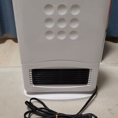【値下げしました!!】☆Pieria(ピエリア)☆ドウシシャ☆人感センサー付きセラミックヒーター☆DCH-1201(WH)☆ホワイト☆温度3段切替/活性炭/マイナスイオンの画像