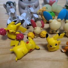 ポケモン・スヌーピーなどフィギュアの画像