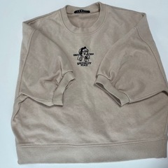 イング　トレーナー　5分丈くらい　Ⓜ️サイズの画像