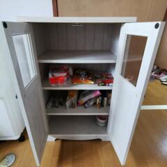 小型食器棚(ニトリ)の画像
