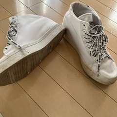 adidasレディーススニーカー24.5の画像