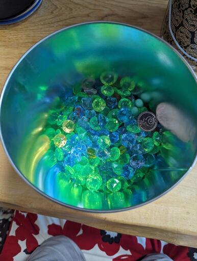 宝石　プラスチック宝石