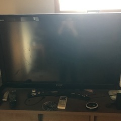 AQUOS 42型テレビ