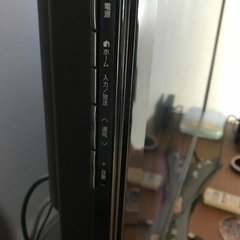 AQUOS 42型テレビの画像