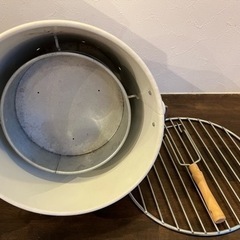 1人キャンプ　コンパクトBBQグリルスタンドの画像