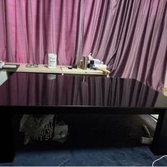 テーブル