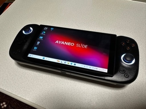 最高峰 超美品 AYANEO slide 7840U 32GB / 2TB