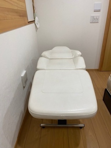 エステベッド　施術用椅子　セット　引き取り限定