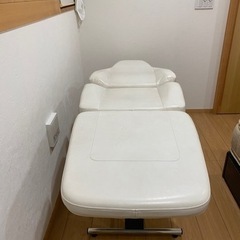 エステベッド　施術用椅子　セット　引き取り限定の画像