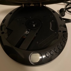 ポータブルCDプレイヤーの画像